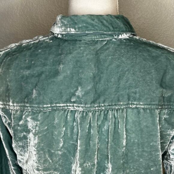 Pilcro Anthropolgie crushed velvet sea foam color button down shirt size 4 - Picture 5 of 14